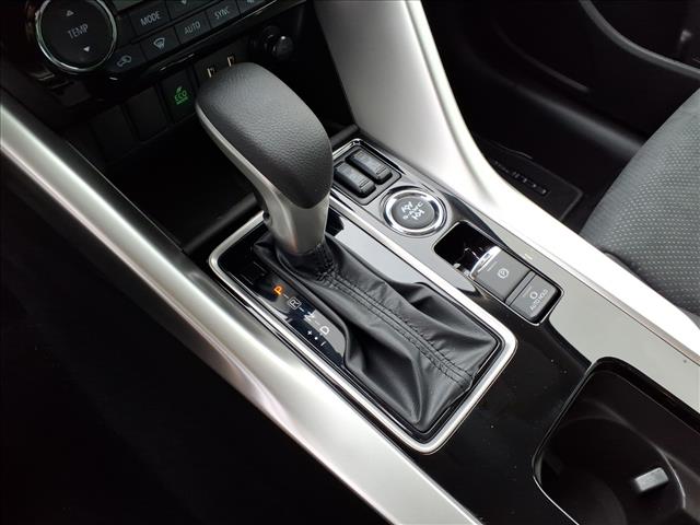 2026 Mitsubishi Eclipse Cross SE:2203M