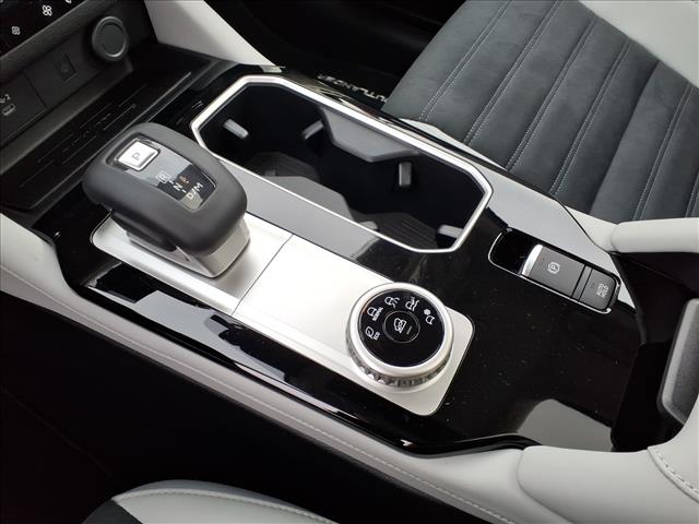 2025 Mitsubishi Outlander SE:2189M