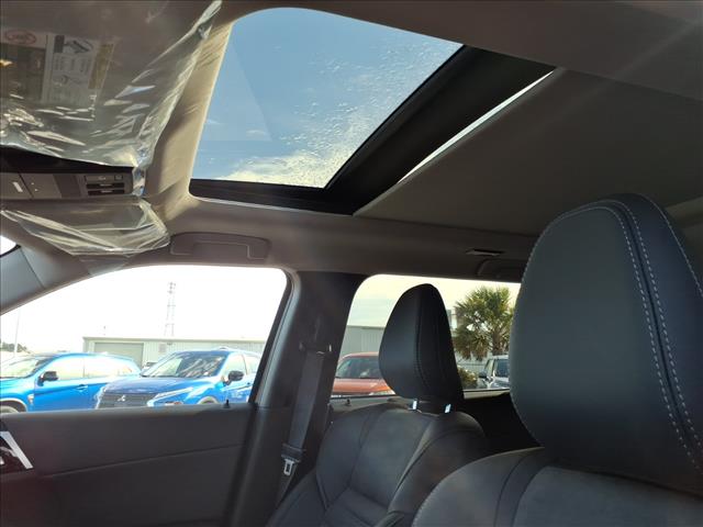 2026 Mitsubishi Outlander SE:1030N