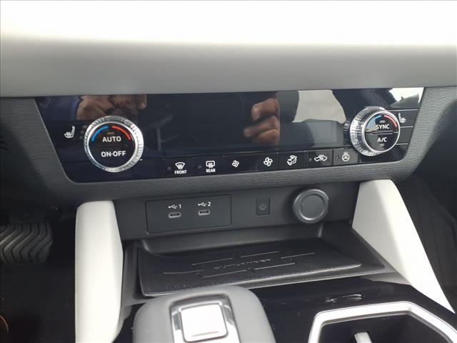 2026 Mitsubishi Outlander SE:1027N