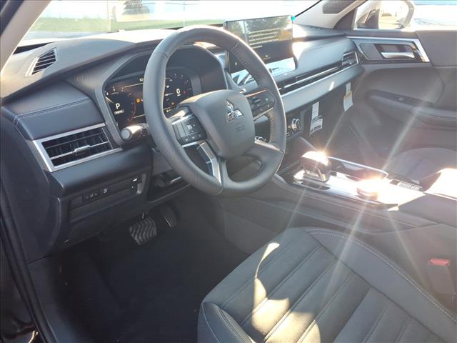 2026 Mitsubishi Outlander SE:1077N