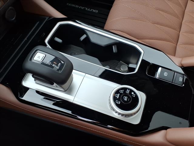 2025 Mitsubishi Outlander SEL:2184M