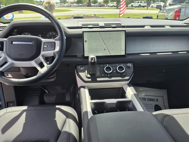 2025 Land Rover Defender S:1059U