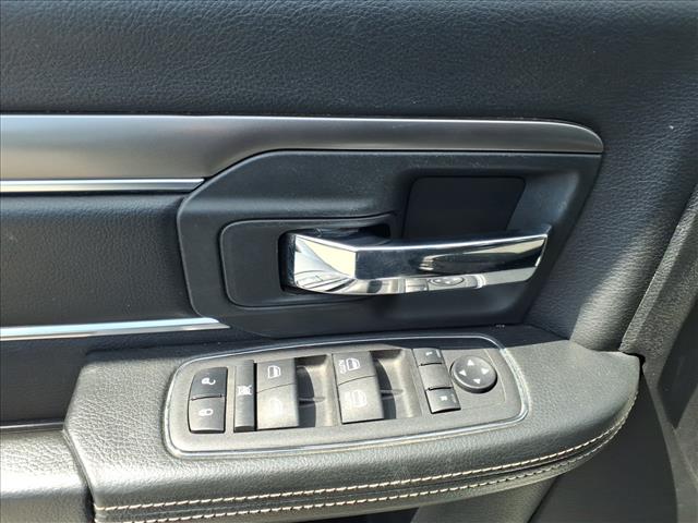 2023 RAM 1500 Classic Warlock:1152U
