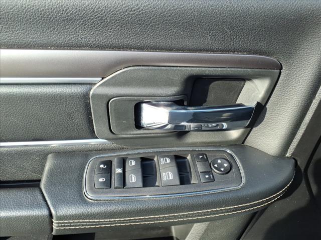 2023 RAM 1500 Classic Warlock:1069U