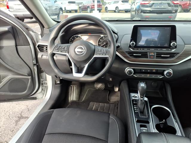 2023 Nissan Altima 2.5 SV:16981P