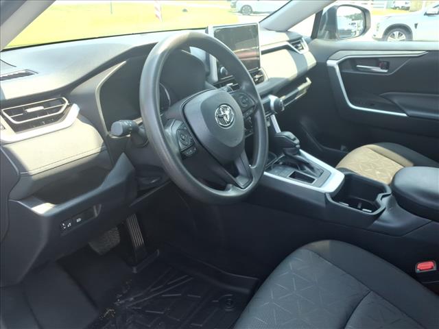 2024 Toyota RAV4 XLE:1253U