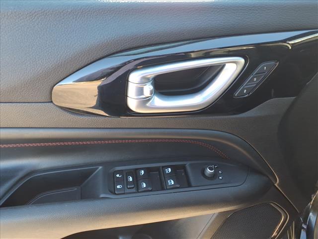 2025 Jeep Compass Trailhawk:1066U