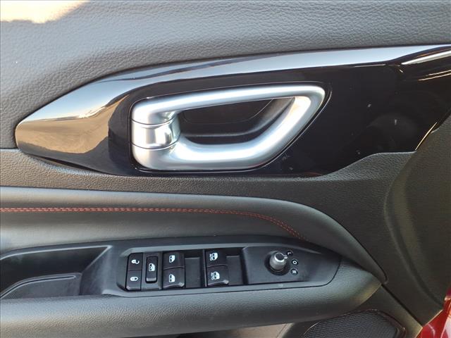 2024 Jeep Compass Trailhawk:1065U