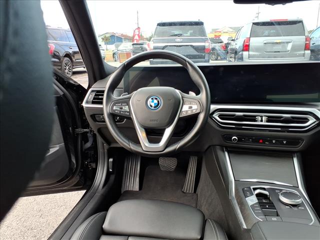 2023 BMW 3 Series 330e:1040U