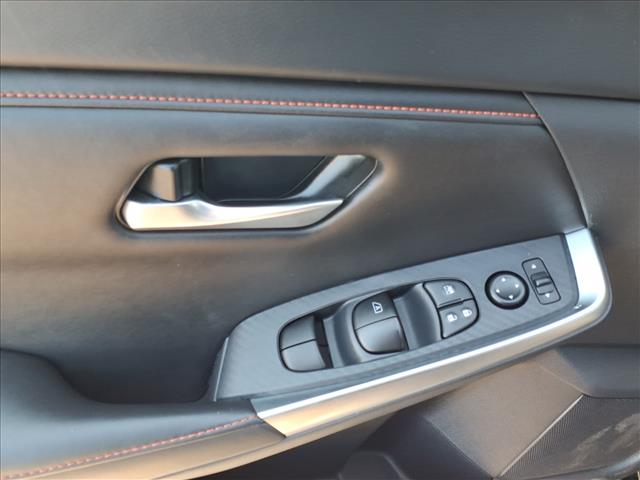 2025 Nissan Sentra SR:1140U