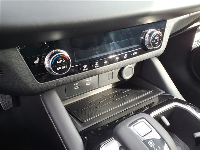 2025 Mitsubishi Outlander SE:2183M