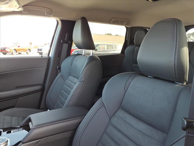 2026 Mitsubishi Outlander SE:1026N