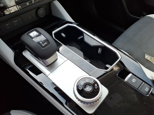 2026 Mitsubishi Outlander SE:1036N