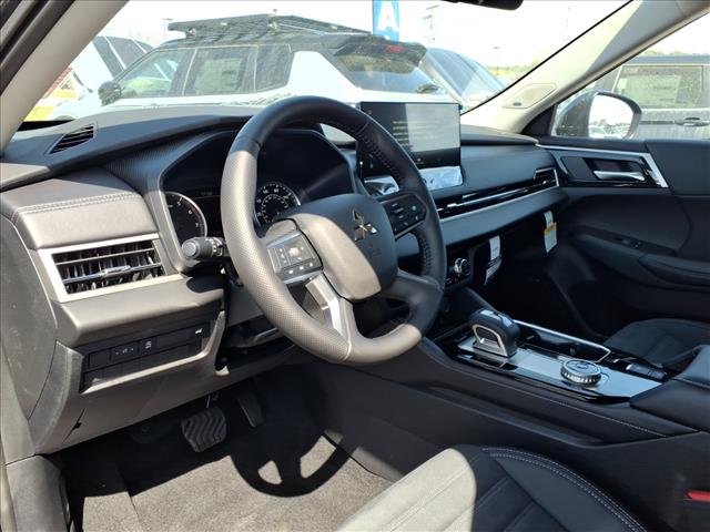 2026 Mitsubishi Outlander SE:1032N