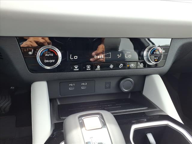 2026 Mitsubishi Outlander SE:1059N