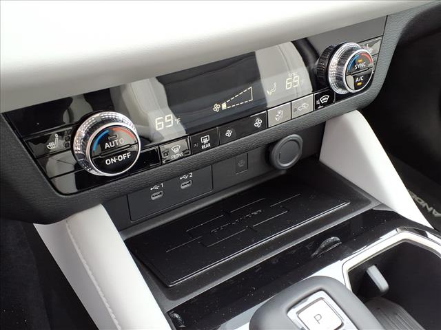 2025 Mitsubishi Outlander SE:2197M