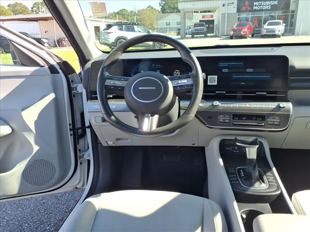 2025 Hyundai KONA SEL:1338U