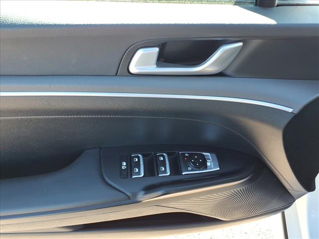 2025 Kia K5 LXS:1106U