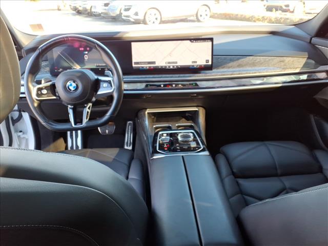 2024 BMW 7 Series 740i:1023U