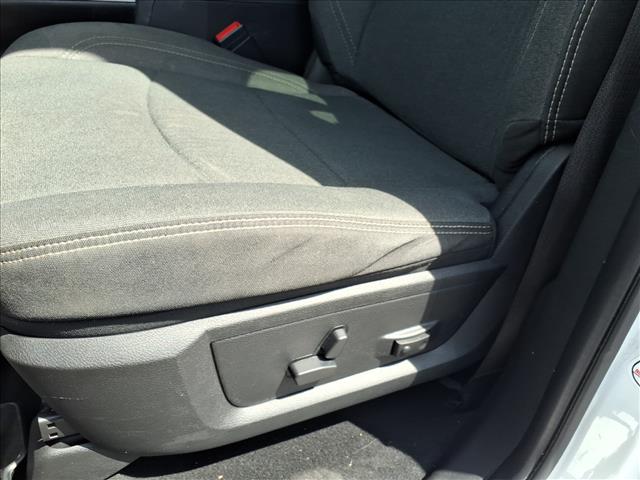 2023 RAM 1500 Classic Warlock:1152U