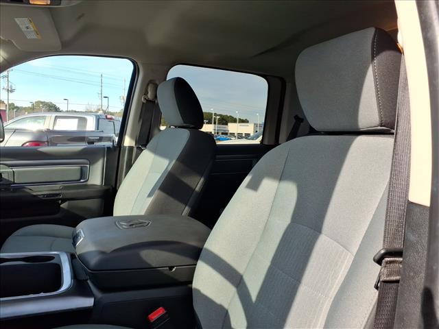 2023 RAM 1500 Classic SLT:1061U