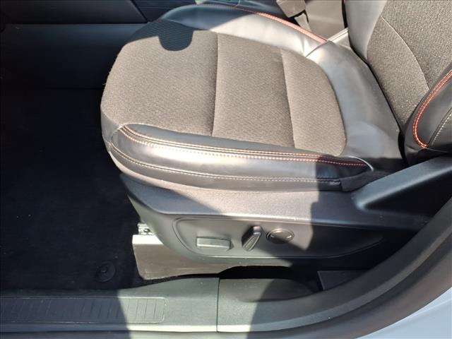 2025 Ford Escape ST-Line:1139U