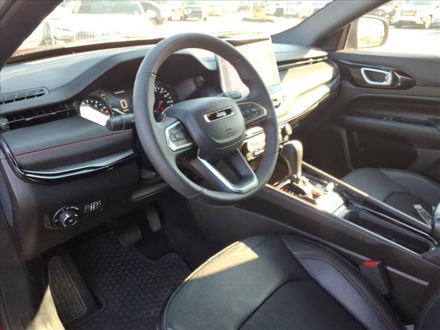 2024 Jeep Compass Trailhawk:1065U