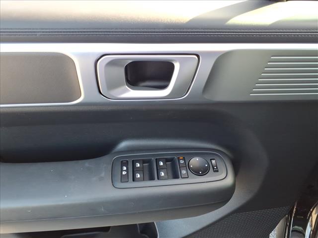 2025 Hyundai SANTA FE SE:1054U