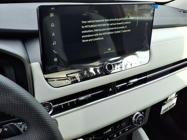 2025 Mitsubishi Outlander SE:2189M