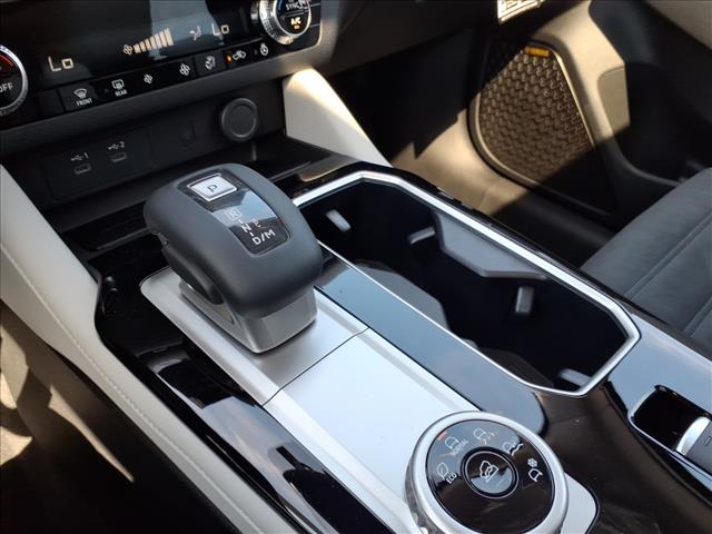 2026 Mitsubishi Outlander SE:1047N