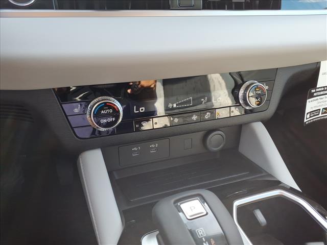 2026 Mitsubishi Outlander SE:1036N