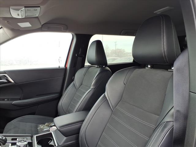 2024 Mitsubishi Outlander PHEV SE:1093U