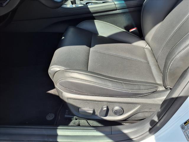 2025 Genesis G70 2.5T:1124U