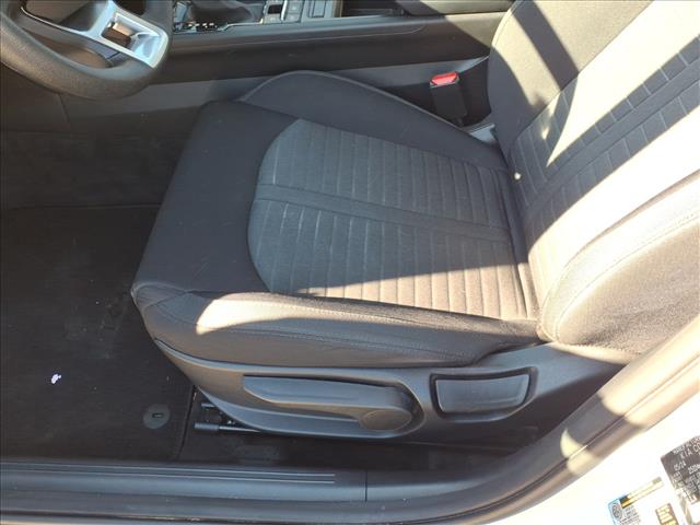 2025 Kia K5 LXS:1106U