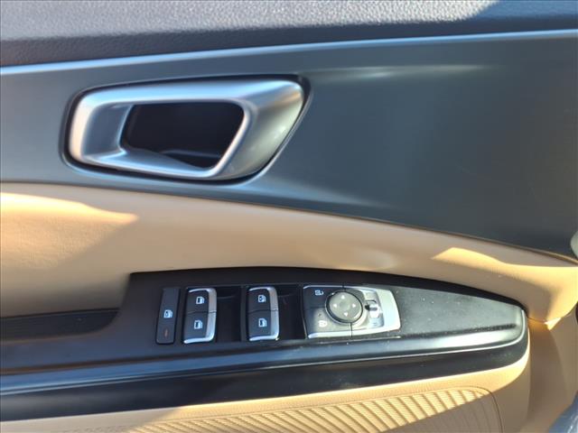 2022 Kia Carnival LXS:1086U