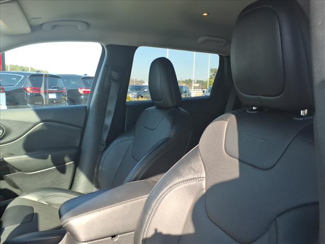 2023 Jeep Cherokee Altitude Lux:1081U