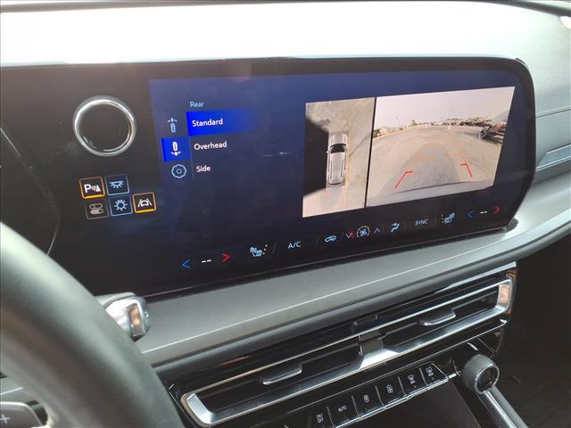 2024 Chevrolet Traverse FWD LT:1029U