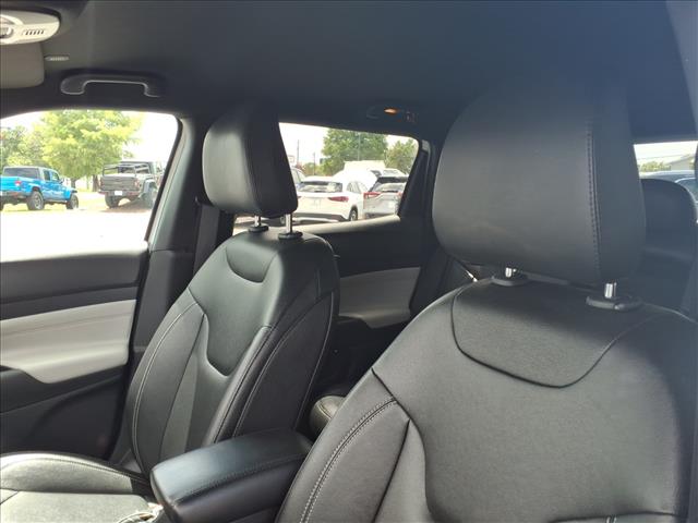 2025 Jeep Compass Limited:1236U