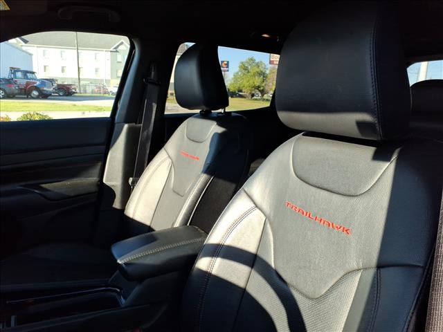 2025 Jeep Compass Trailhawk:1066U