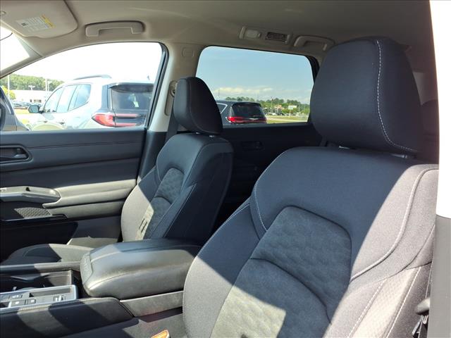 2024 Nissan Pathfinder SV:1136U