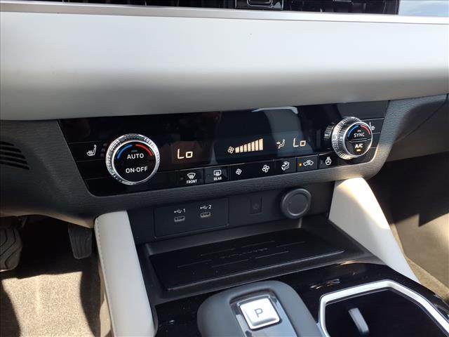 2026 Mitsubishi Outlander SE:1047N