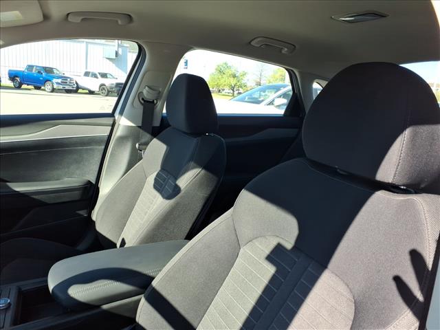 2025 Kia K5 LXS:1106U