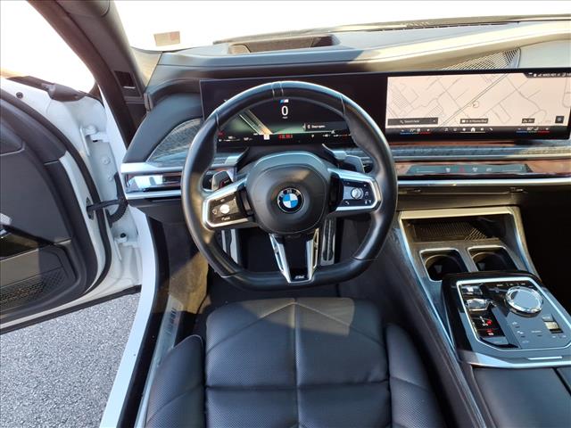 2024 BMW 7 Series 740i:1023U