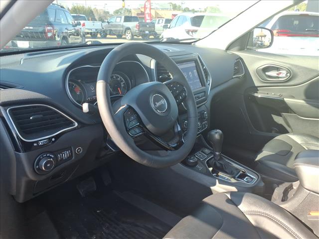 2023 Jeep Cherokee Altitude Lux:1081U