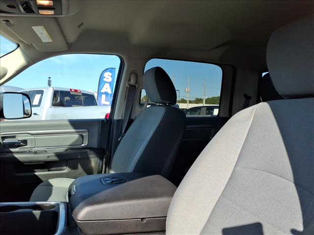 2023 RAM 1500 Classic SLT:1042U