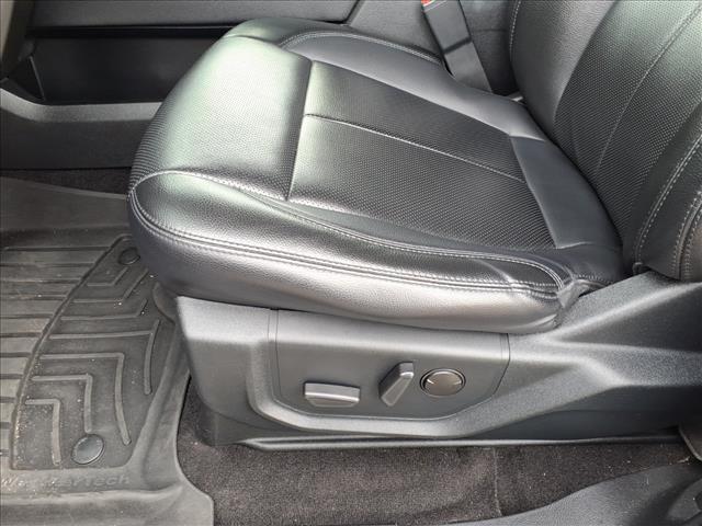2021 Ford Expedition XLT:16966P