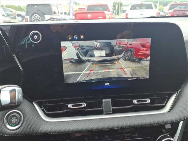 2025 Chevrolet Equinox LT - Photo 18