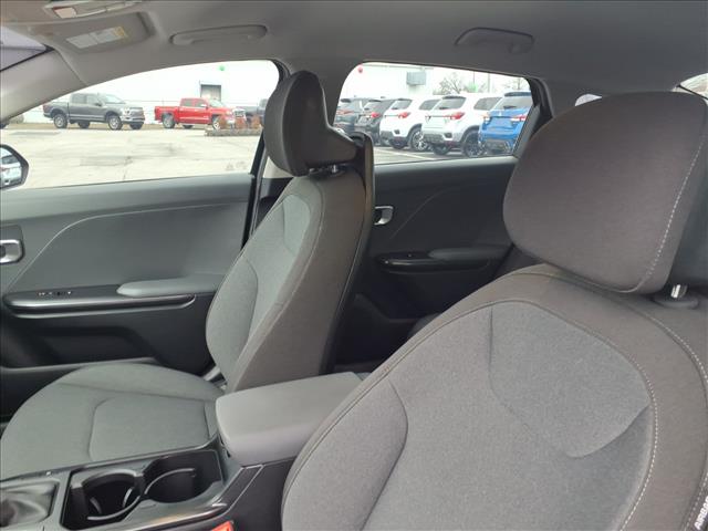 2025 Kia K4 LX:10905UA