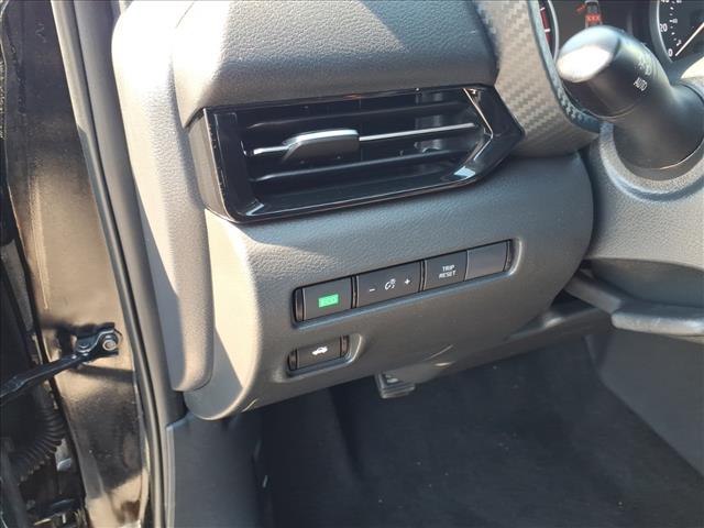 2025 Nissan Sentra SR:1140U